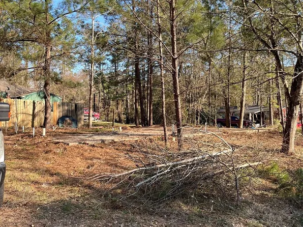 20136 Pine Ln, Montgomery, TX 77356