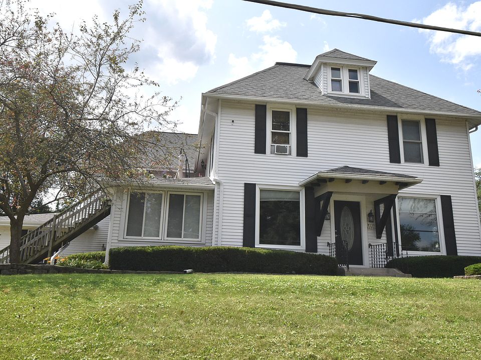 1st image of W330N4339 Lakeland Dr #A