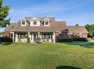 300 E Bluff Rd, Seagoville, TX 75159