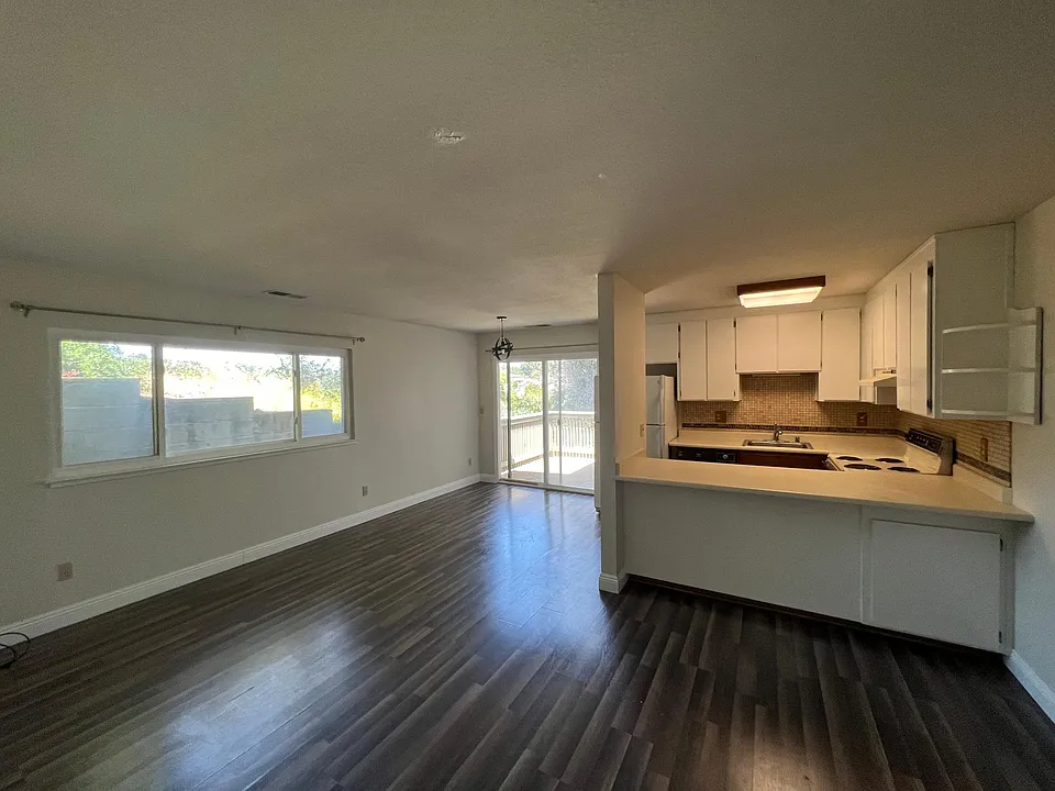 299 Mariner Dr