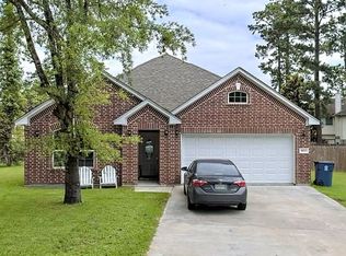 8635 Discus Dr, Humble, TX 77346