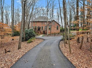 4413 Hunters Run Dr, Clemmons, NC 27012