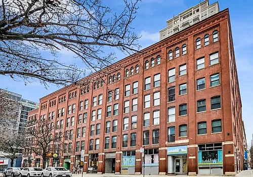 225 W Huron St #501 Photo 1