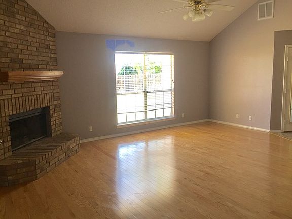 5th image of 5011 Joy Dr