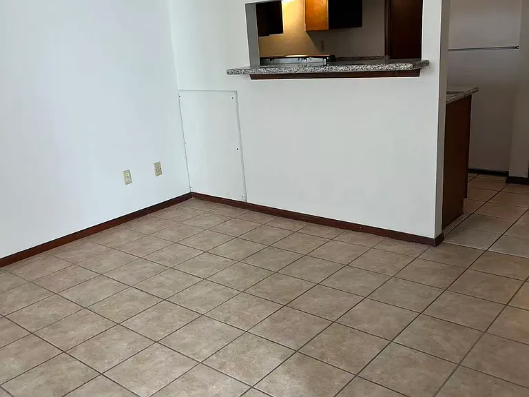 2212 Houma Blvd — Photo 2