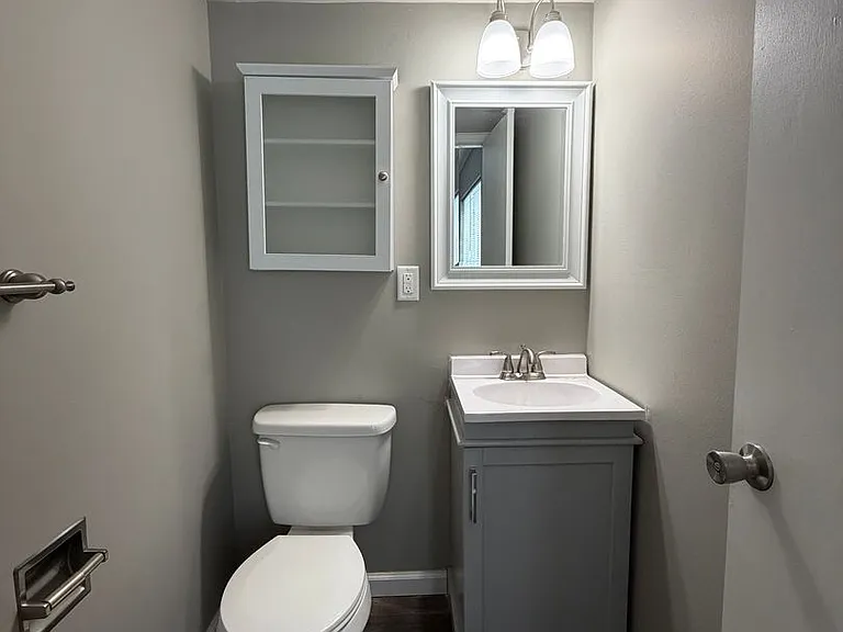 907 Georgian Dr — Photo 11