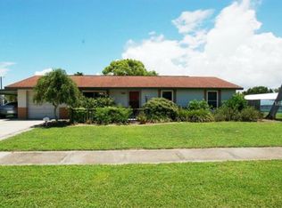 502 Red Mangrove Ln, Apollo Beach, FL 33572
