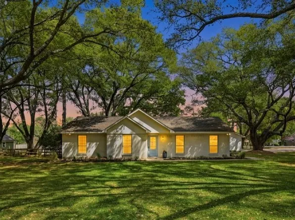 18902 Misty Ln, Tomball, TX 77377