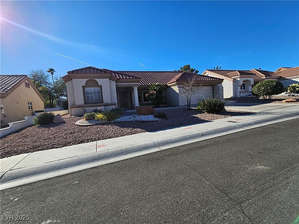1st image of 8905 Sandspring Dr