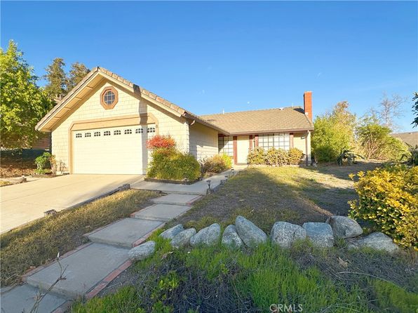 8 Meadow View Dr