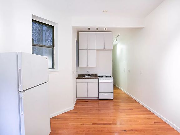 10 W 107th St APT 2C, New York, NY 10025 | Zillow