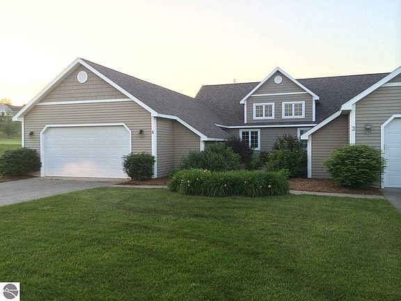 2nd image of 2400 W Crown Dr
