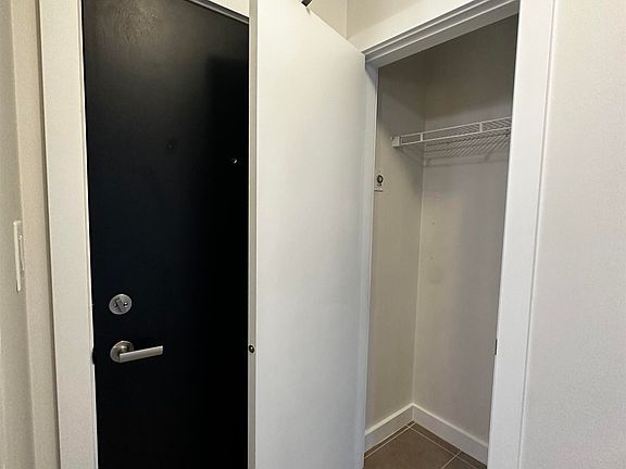 2nd image of 2955 Atlantic Ave #1103