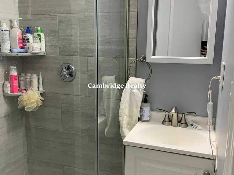 91 Munroe St #2 — Photo 10