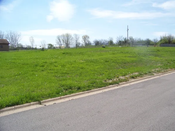 938 Arrowhead Dr, Elwood, IL 60421