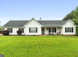 1195 New Hope Rd, Locust Grove, GA 30248