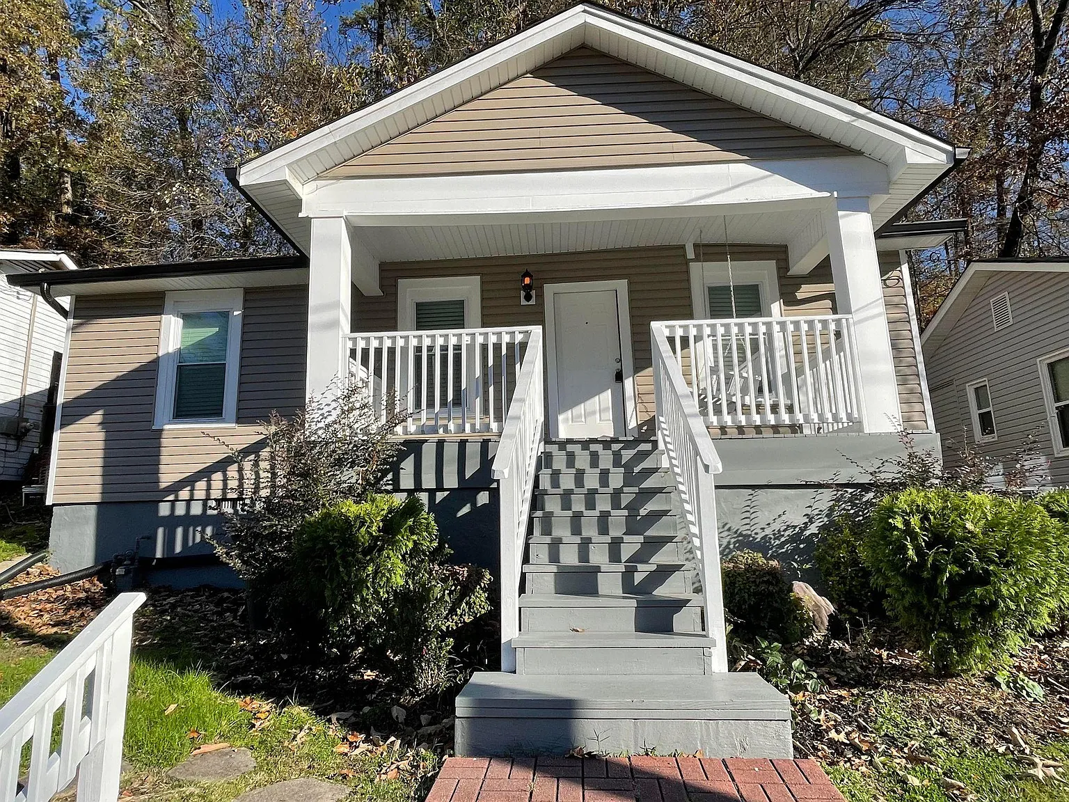 2 bed, 1000 sqft, $1,950 — Photo 1