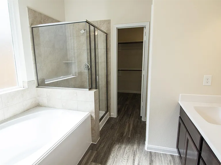 29614 Clover Shore Dr — Photo 11