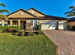 8740 Westwood Oaks Pl, Fort Myers, FL 33908