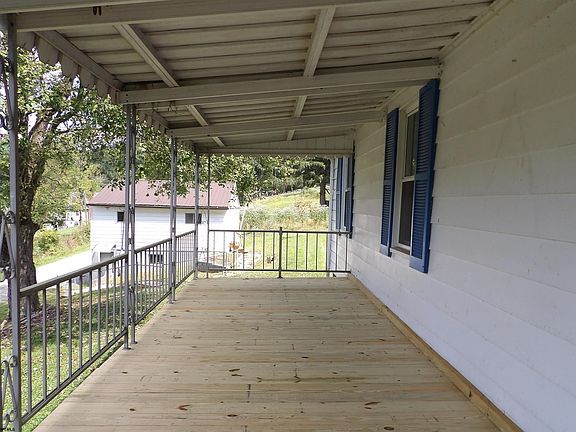 2nd image of 48 Mayapple Ln