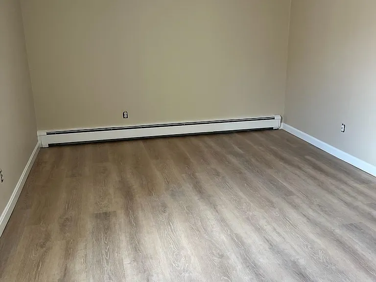 37 Spruce St #12 — Photo 6