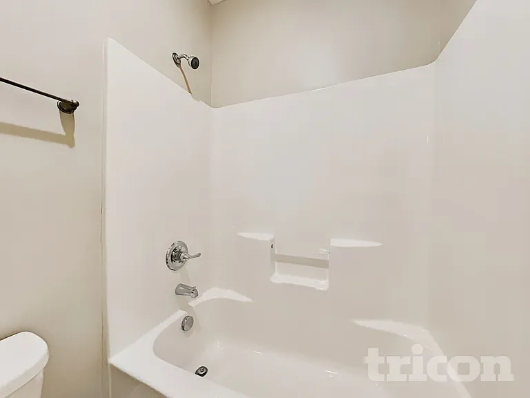 115 Orchard Ln — Photo 25