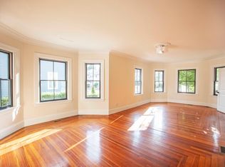 687 Hope St, Providence, RI 02906