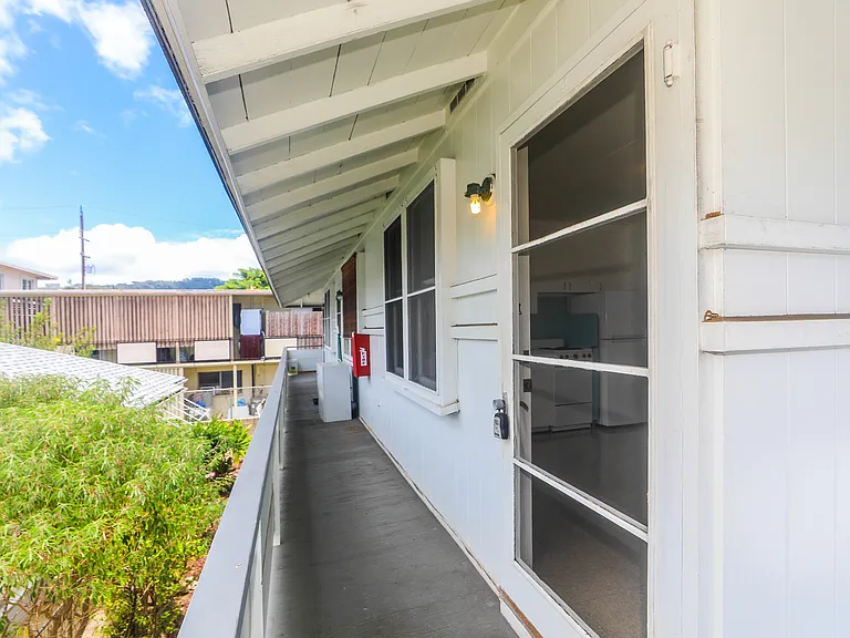 1918 Waiola St #4 — Photo 1
