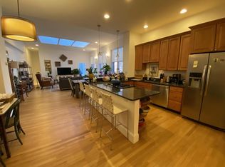 82 Charles St #1-R, Boston, MA 02114