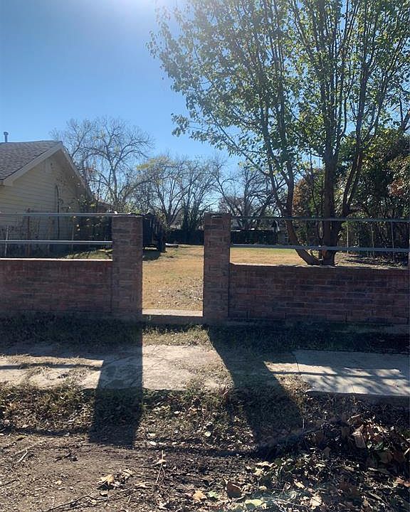 1st image of 448 W Yarmouth St Lot 8