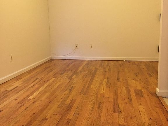 2nd image of 27 W 84th St APT 3RE