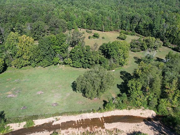 3rd image of 446 Grinders Creek Rd