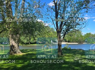 1630 Lilac Ln, Warsaw, IN 46580