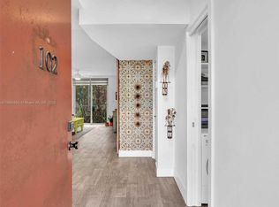1700 NE 191st St APT 102, Miami, FL 33179