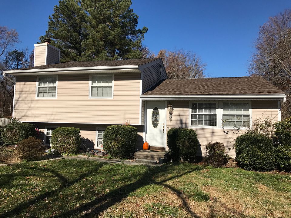 1st image of 9410 Emmett Ct