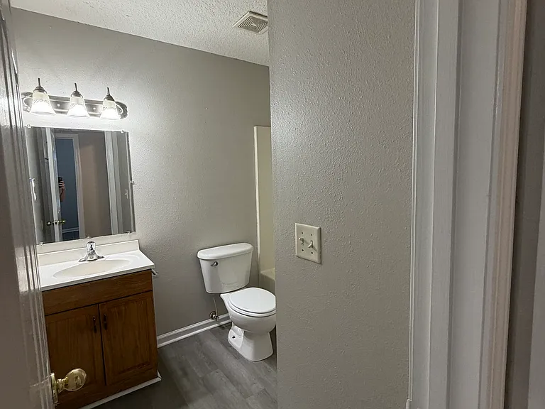 707 E Lawnwood Ave — Photo 9