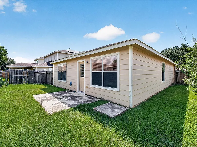 10907 Barker Gate Ct — Photo 37