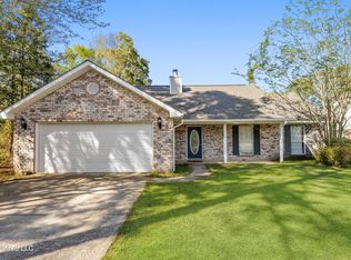 9104 Marina Ave, Ocean Springs, MS 39564