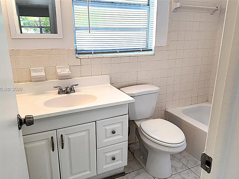 31 SE 2nd Ave #203 — Photo 9