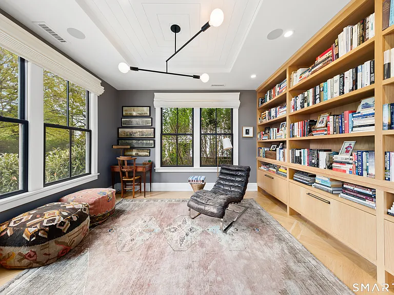 15 Roosevelt Rd — Photo 15