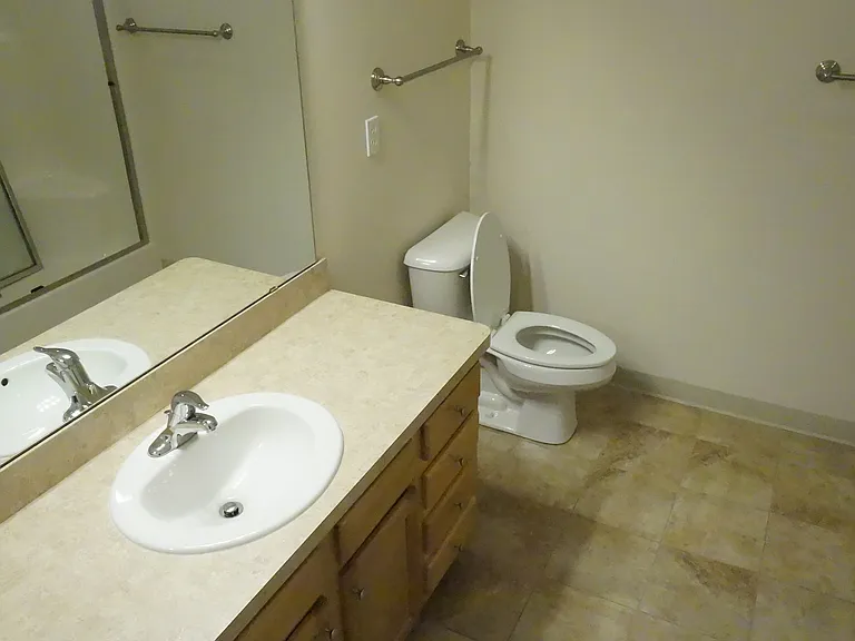 Aquamarine Apartments — Photo 66
