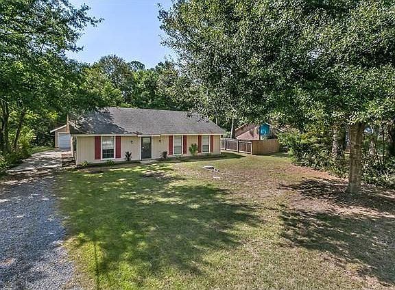 2nd image of 106 De Val Dr
