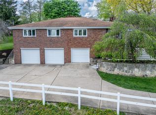 1034 Preston Dr, North Versailles, PA 15137