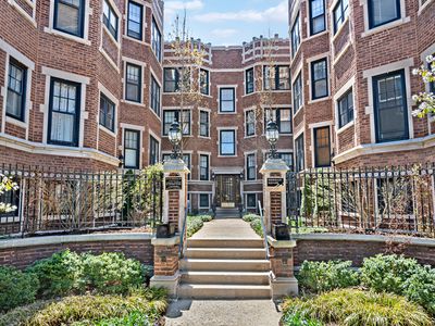 632 Sheridan Sq APT 3E, Evanston, IL, 60202