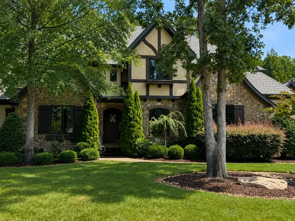 7916 Skye Lochs Dr, Waxhaw, NC 28173
