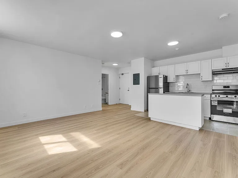 145 York St — Photo 32