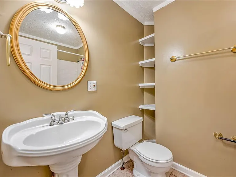4392 Windmoor Dr NW — Photo 22