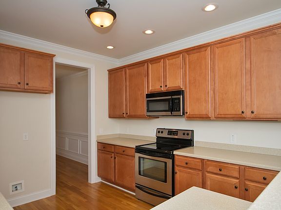 Kitchen - Large Counterspace