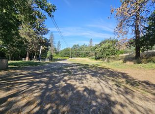 543 E Jones Creek Rd, Grants Pass, OR 97526