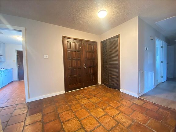 5th image of 815 Ramada Dr